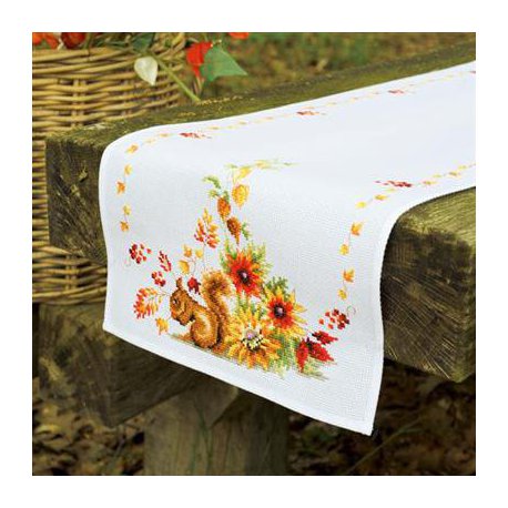 Pearlaida loper kit Eekhoorn in de herfst