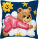 Kruissteekkussen kit Roze beer op wolk  PN-0008574