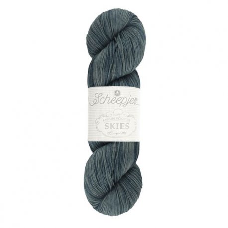 Scheepjes Skies Light 1722 blauw 114 Stratus