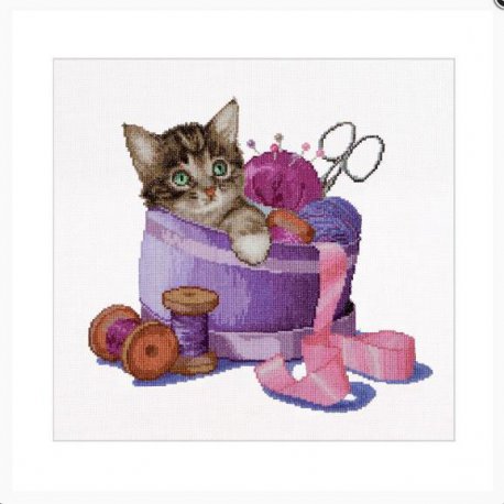Thea Gouverneur Sewing Basket Kitten op Aida