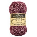 10x Stone Washed. Pendikte 3-3,5 mm. Kleur 810. Garnet. Scheepjeswol.