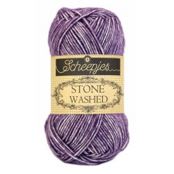 Stone Washed. Pendikte 3-3,5 mm. Kleur 811. Deep Amethyst. Scheepjeswol.