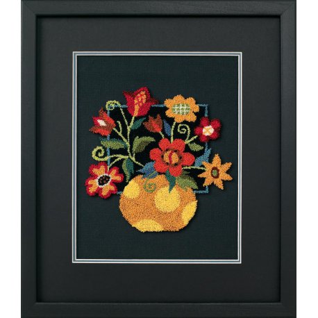 PUNCH NEEDLE FLORAL ON BLACK  PN-0190809