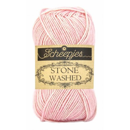 Stone Washed. Pendikte 3-3,5 mm. Kleur 820. Rose Quartz.  Scheepjeswol.