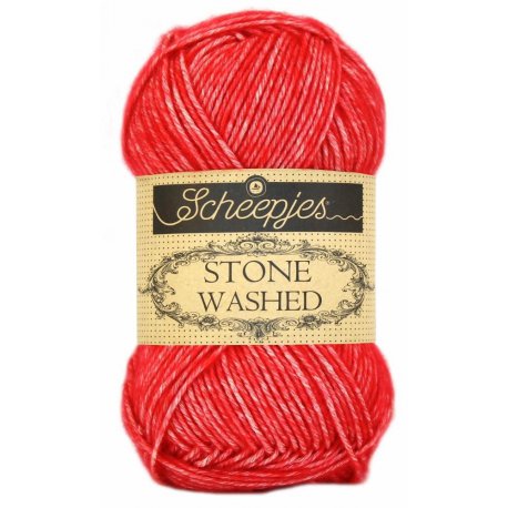 Stone Washed. Pendikte 3-3,5 mm. Kleur 823. Carnelian.  Scheepjeswol.