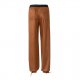 Burda 6085 Broeken van Gabardine, crepe, leer of katoen/denim